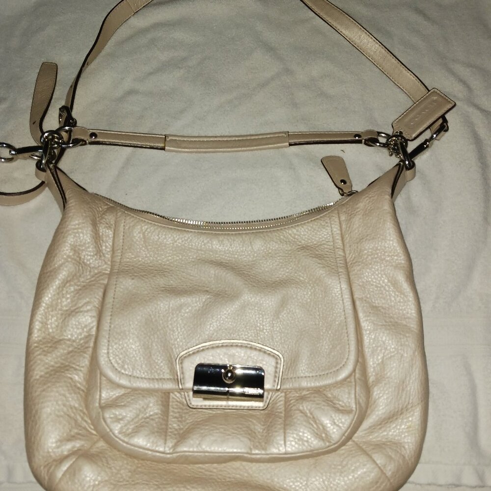 Coach Kristin Champagne Leather Hobo Style top Handle/Shoulder Strap BAG 19303